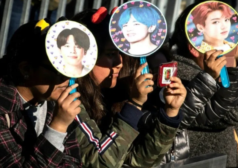 Guia de Sobrevivência para Fãs de K-Pop: Como Entrar no Ritmo Sul-Coreano